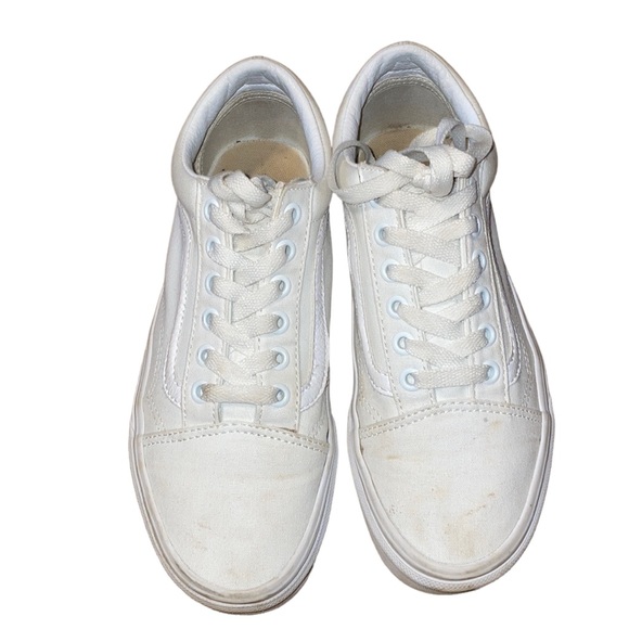 •VANS• OLD SKOOL LOW TOP LACE UP TRIPLE WHITE SNEAKERS VGUC SIZE 6.5 - Picture 1 of 9